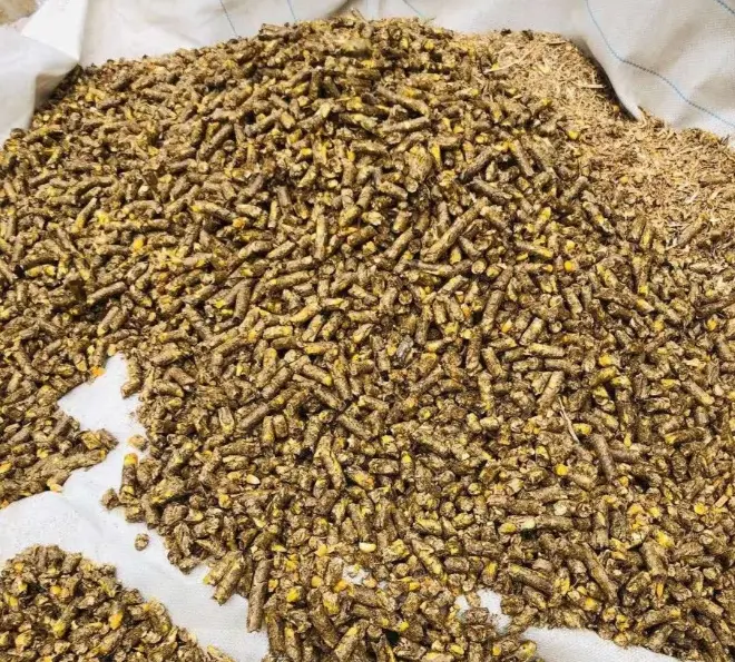 Sugarcane leaf pellets