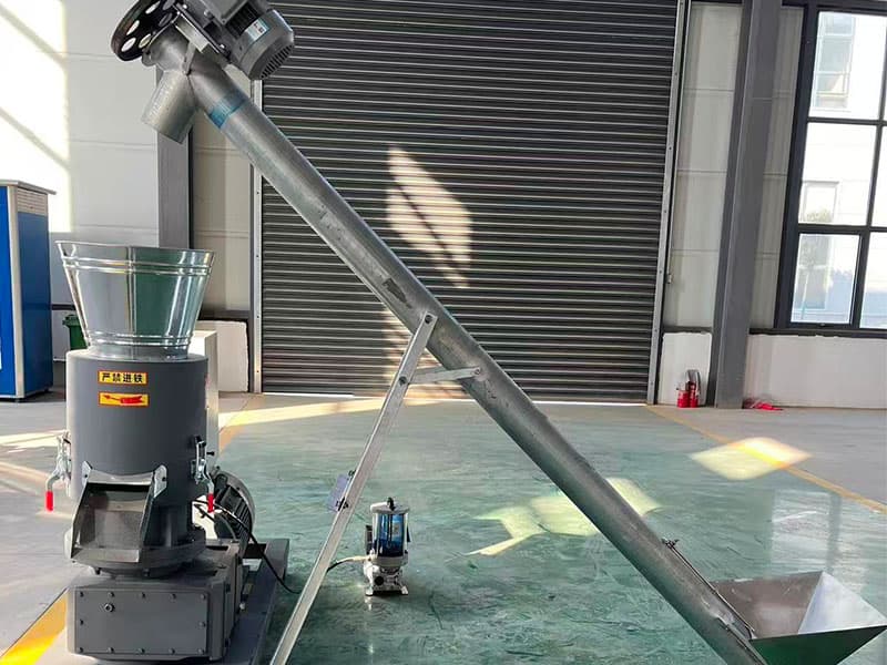 Flat die wood pellet machine